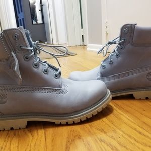 Shoes brand new